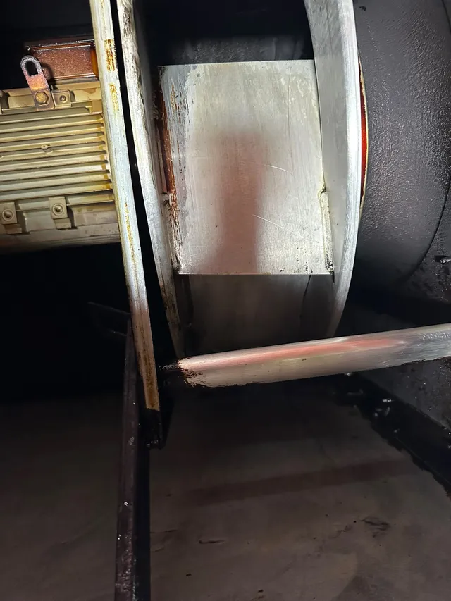 The same fan wheel after cleaning